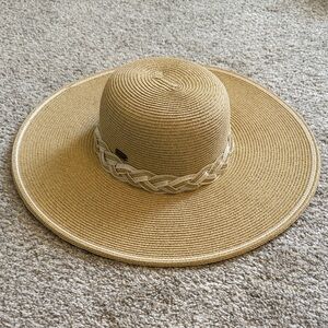 Sun N Sand Women's Braided Trim Wide-Brim Straw Hat - Tan - Like New